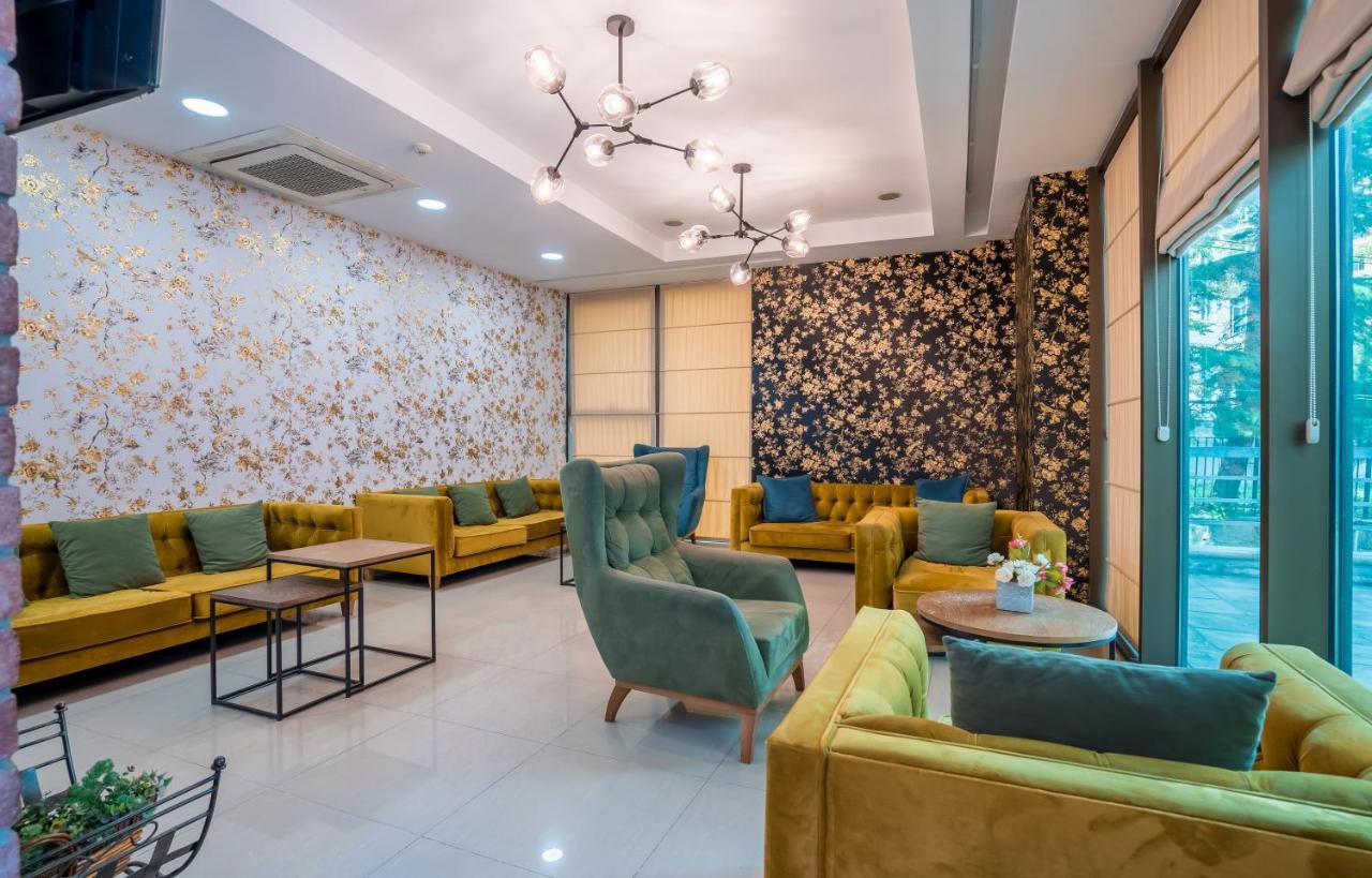 Capitol By Umbrella Hotel Tbilisi Exterior photo
