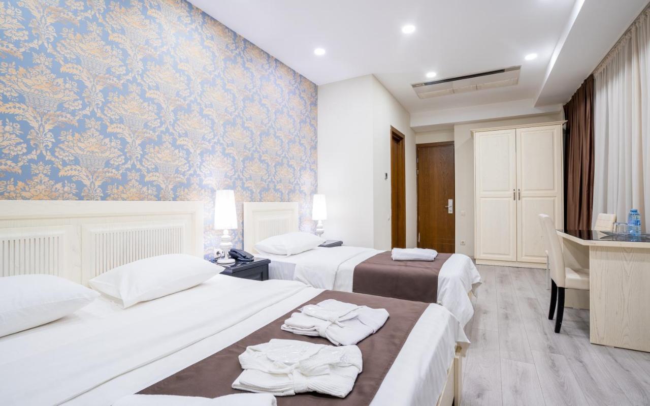 Capitol By Umbrella Hotel Tbilisi Exterior photo